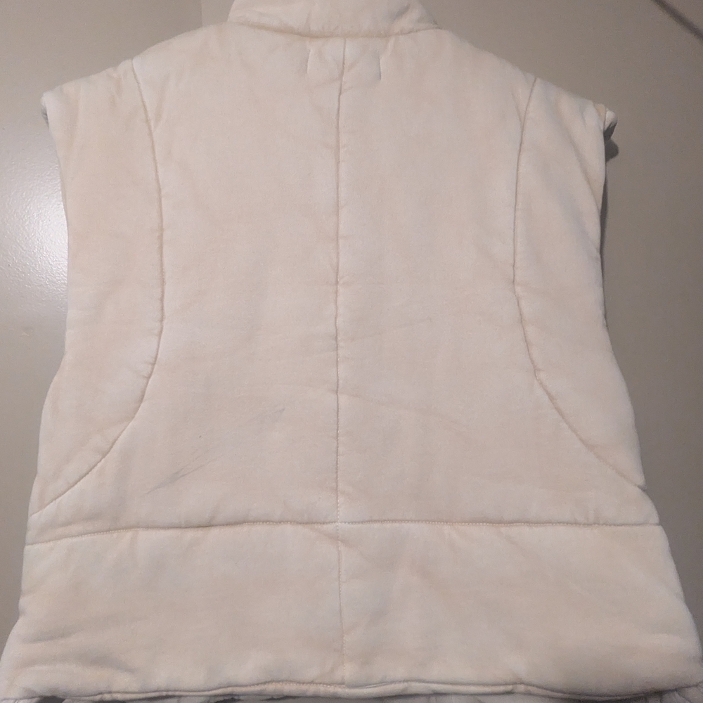 Cream Quilted Women's Vest - Picture 4 of 5